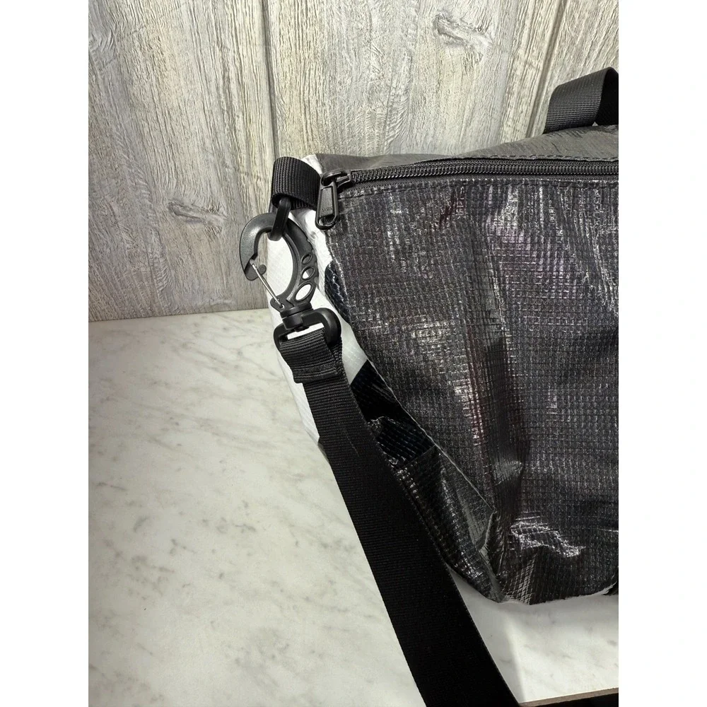 Rareform California Duffel Bag Silver Gold's Gym Resistance Band Crux Jump Rope